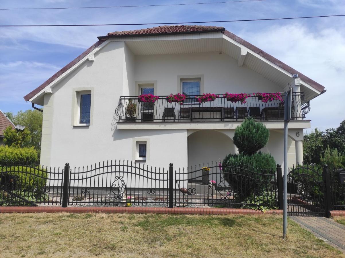 Pokoje Goscinne Cuma Leba Exterior photo